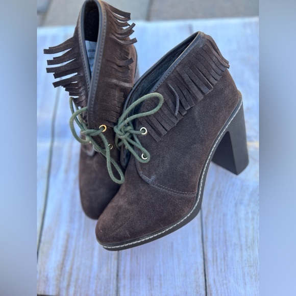 COPY - Tory Burch Hilary Suede Booties - Picture 4 of 12